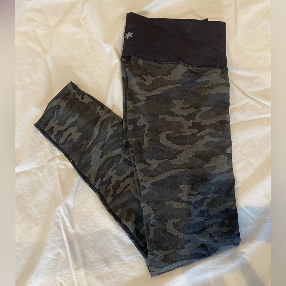 Splendid Camo Legging-size L